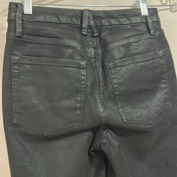 GOOD AMERICAN Good Classic Coated Straight Leg Jeans Size 4/27 - Picture 8 of 9